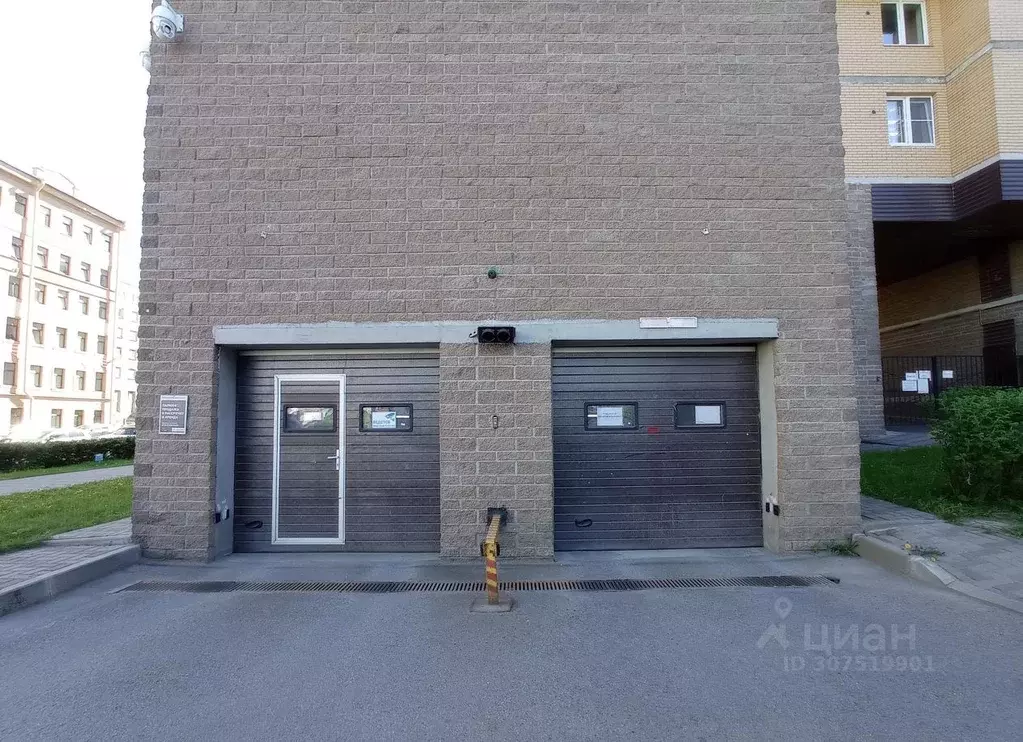 Гараж в Санкт-Петербург ул. Шкапина, 9-11 (15 м) - Фото 1