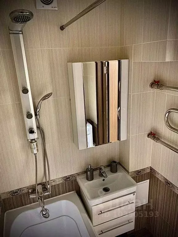 2-к кв. Воронежская область, Воронеж ул. Шишкова, 72/1 (70.0 м) - Фото 1