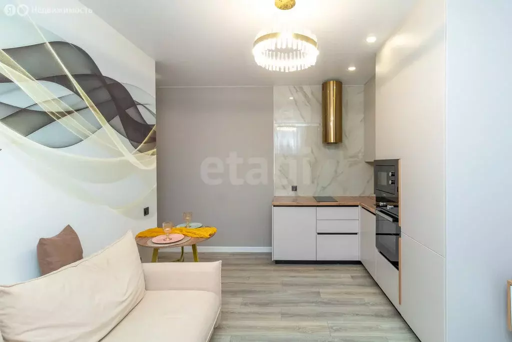 1-комнатная квартира: Тюмень, улица Разведчика Кузнецова, 16 (39 м) - Фото 1