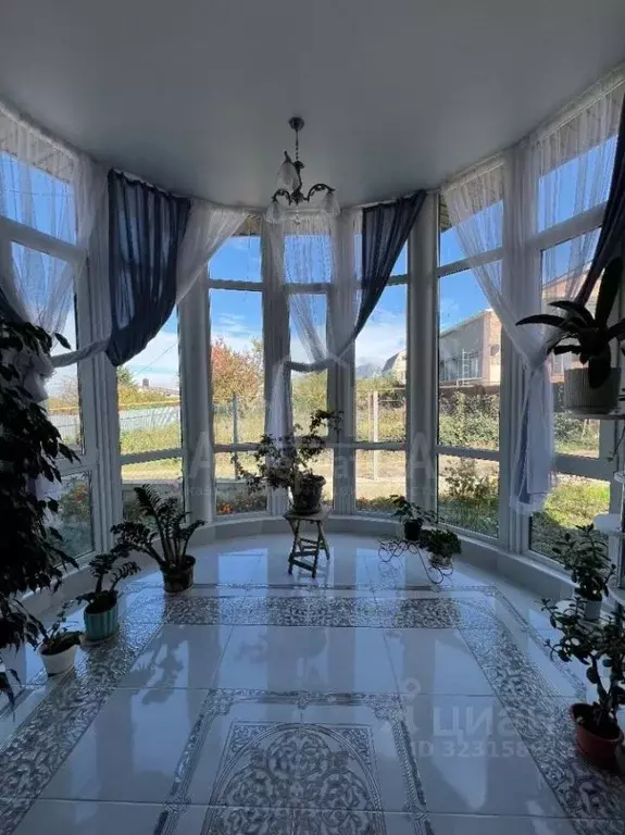 Дом в Ставропольский край, Предгорный муниципальный округ, пос. Ясная ... - Фото 1