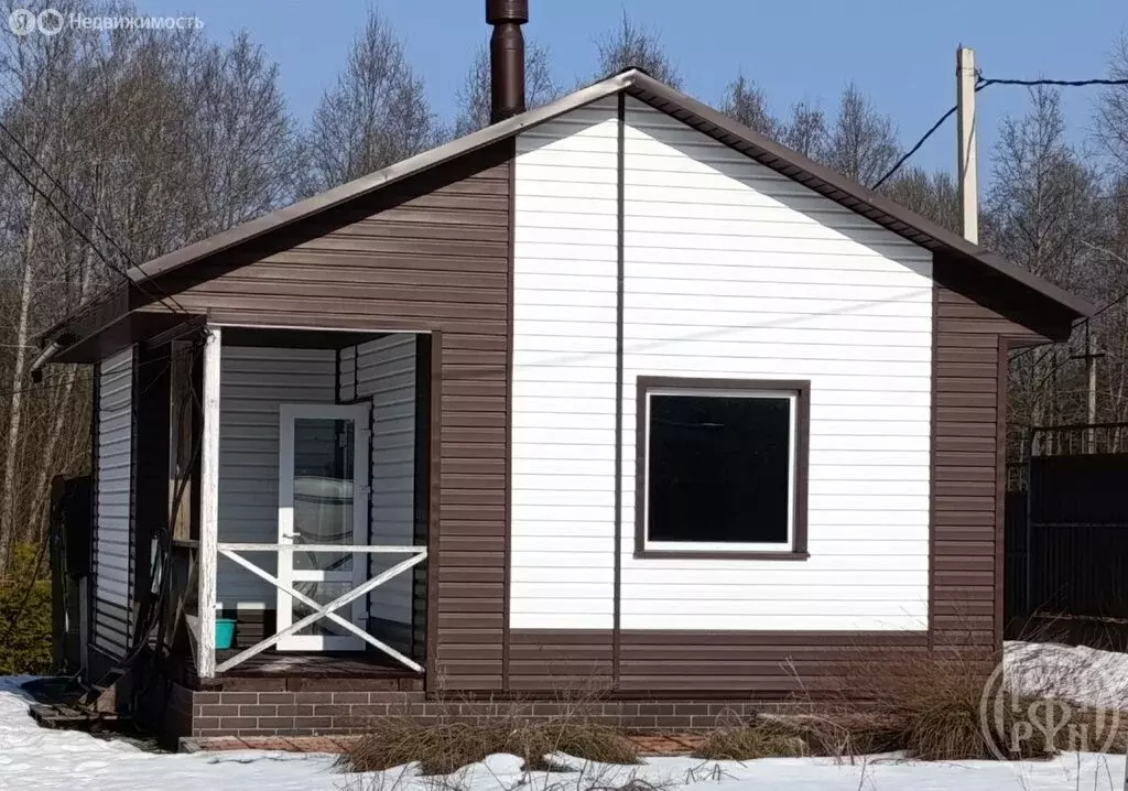 Дом в Ленинградская область, Лужское городское поселение, посёлок ... - Фото 1