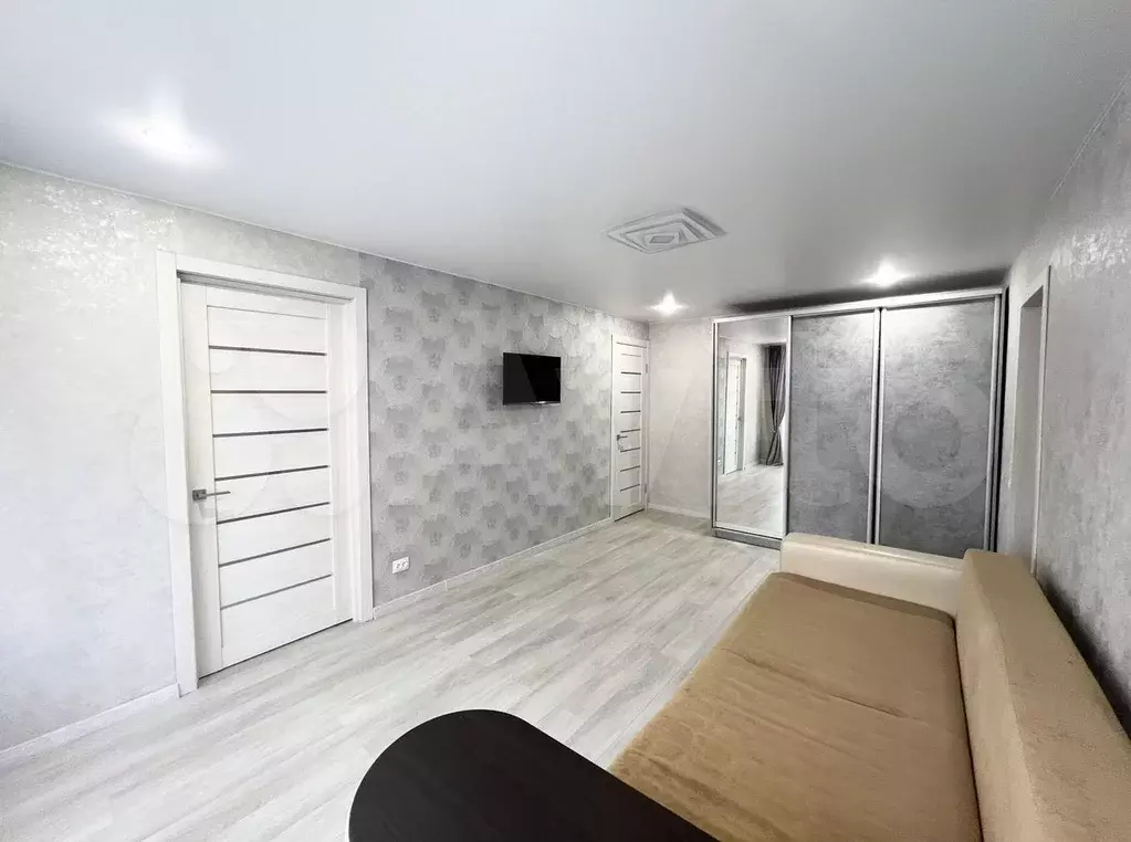2-к. квартира, 45 м, 5/5 эт. - Фото 1