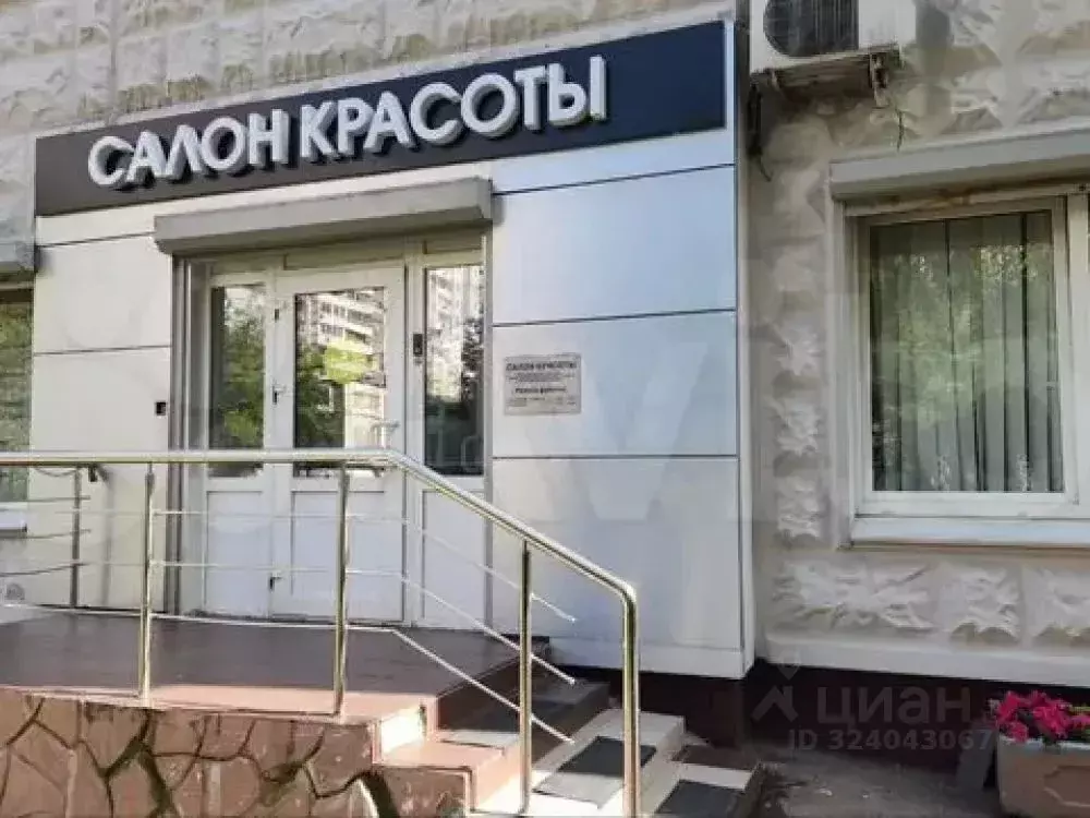 Торговая площадь в Москва Мичуринский просп., 9К2 (131 м) - Фото 1