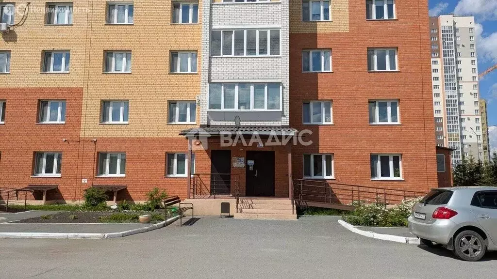 3-комнатная квартира: Тобольск, 15-й микрорайон, 14 (82 м) - Фото 1