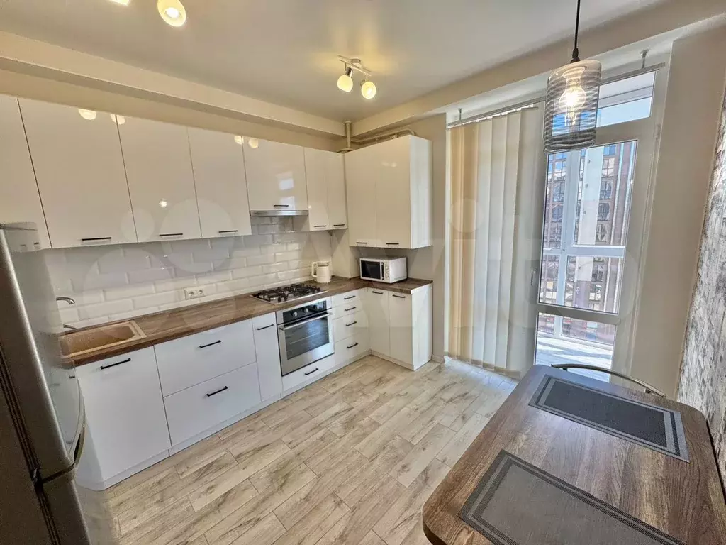 1-к. квартира, 40 м, 7/9 эт. - Фото 0