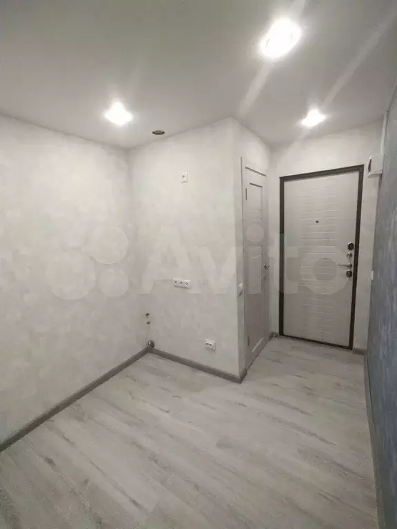 Квартира-студия, 10,2 м, 1/9 эт. - Фото 1