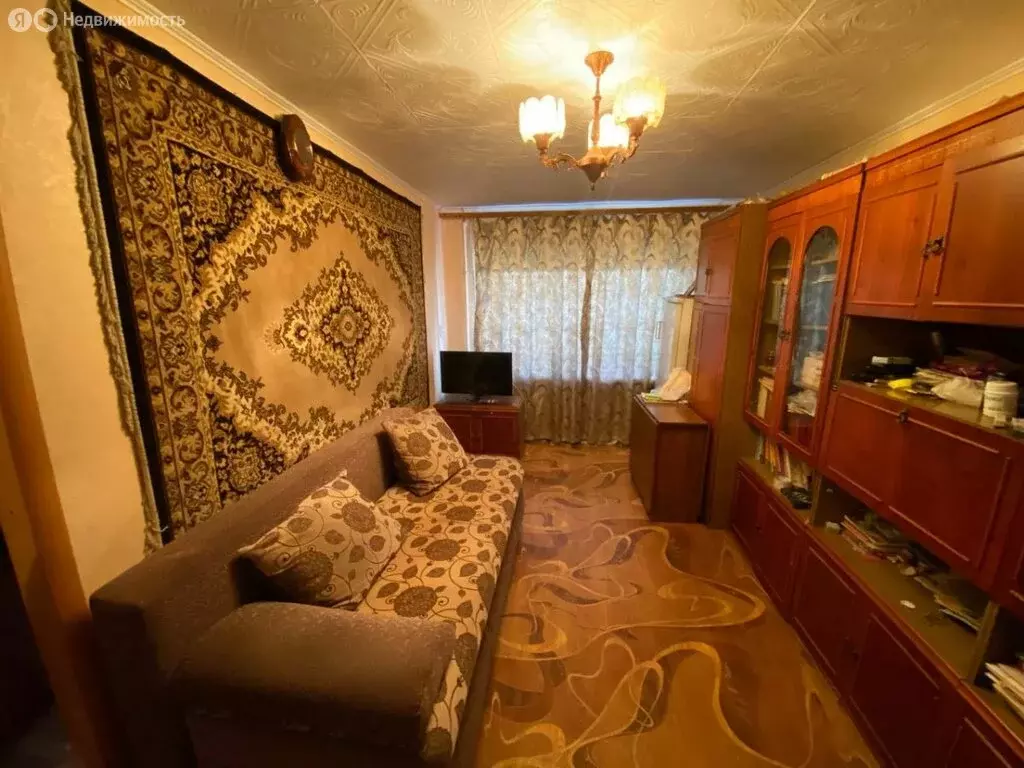3-комнатная квартира: Междуреченск, проспект 50 лет Комсомола, 34 ... - Фото 0