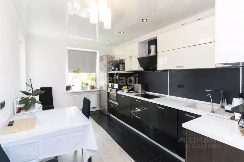 3-к кв. Тюменская область, Тюмень ул. Михаила Сперанского, 33/1 (74.6 ... - Фото 1