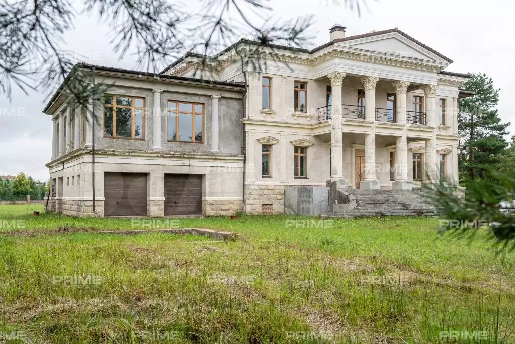 Дом 1055 м на участке 55 сот. - Фото 1