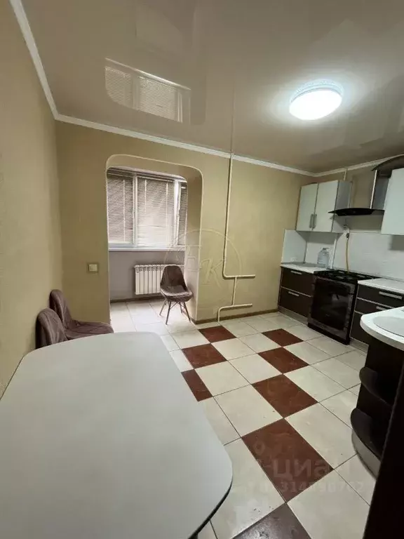 2-к кв. Карачаево-Черкесия, Черкесск Октябрьская ул., 376 (70.0 м) - Фото 1