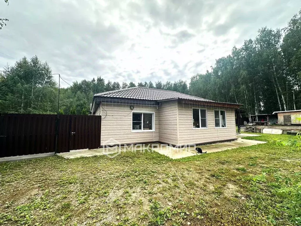 Дом в Челябинская область, Сосновский муниципальный округ, с. ... - Фото 1