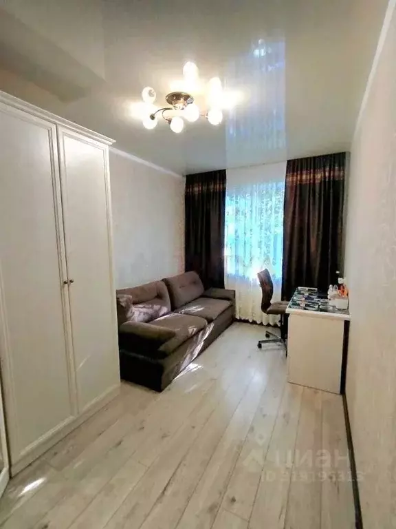 3-к кв. Белгородская область, Старый Оскол Лебединец мкр, 7 (62.0 м) - Фото 0
