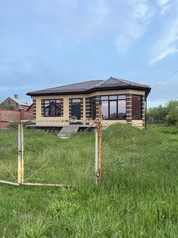 Дом в Ростовская область, Аксай ул. Виктора Чаусова, 26 (129 м) - Фото 0