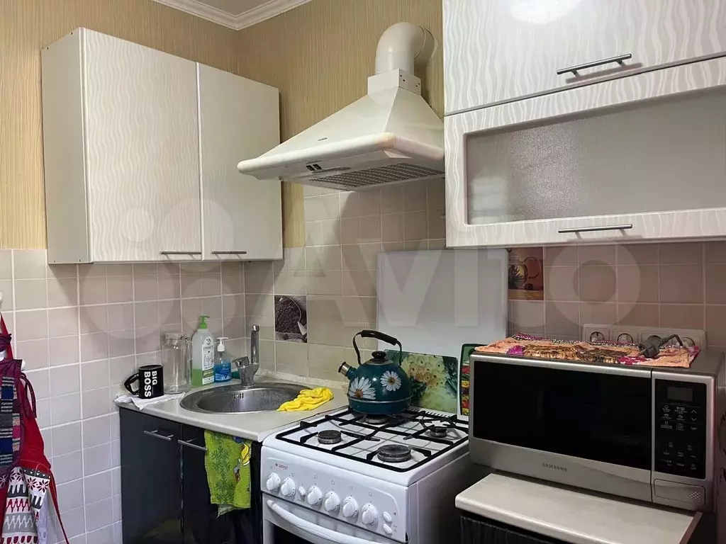 2-к. квартира, 60 м, 1/3 эт. - Фото 0