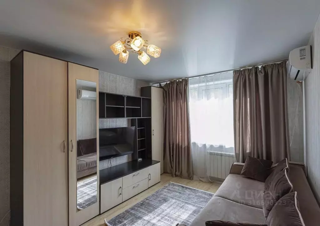 2-к кв. Приморский край, Владивосток ул. Кирова, 68 (44.0 м) - Фото 0