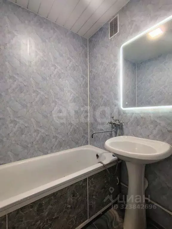 3-к кв. Ярославская область, Рыбинск ул. Моторостроителей, 1 (58.6 м) - Фото 1