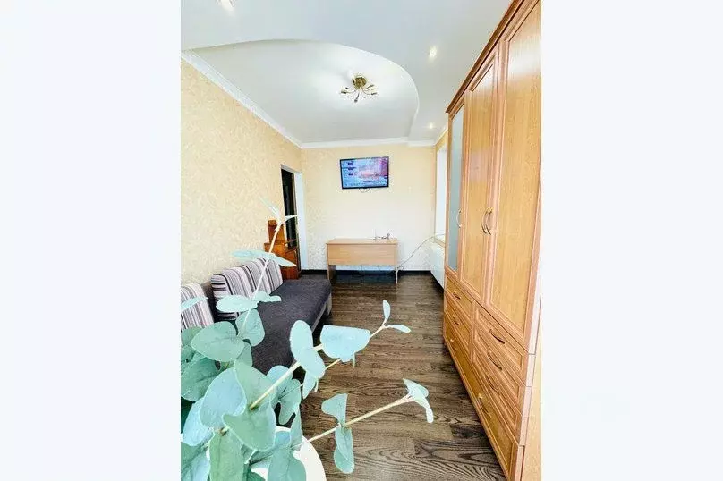 2-к кв. Крым, Симферополь ул. Гоголя, 23 (42.0 м) - Фото 1