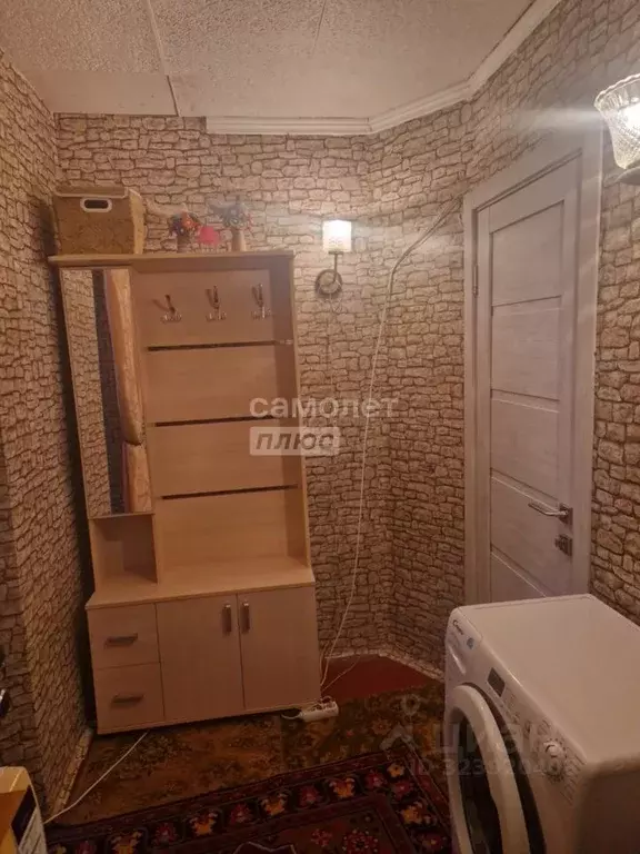 Комната Омская область, Омск ул. Петра Осминина, 28 (11.5 м) - Фото 1