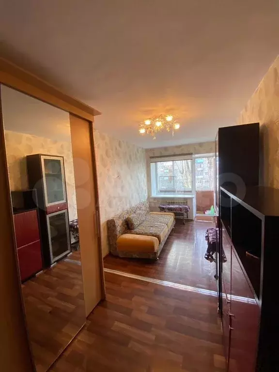 Комната 15 м в 5-к., 2/5 эт. - Фото 0