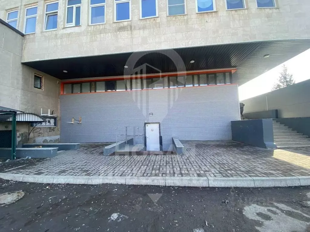 Помещение свободного назначения в Омская область, Омск просп. ... - Фото 1