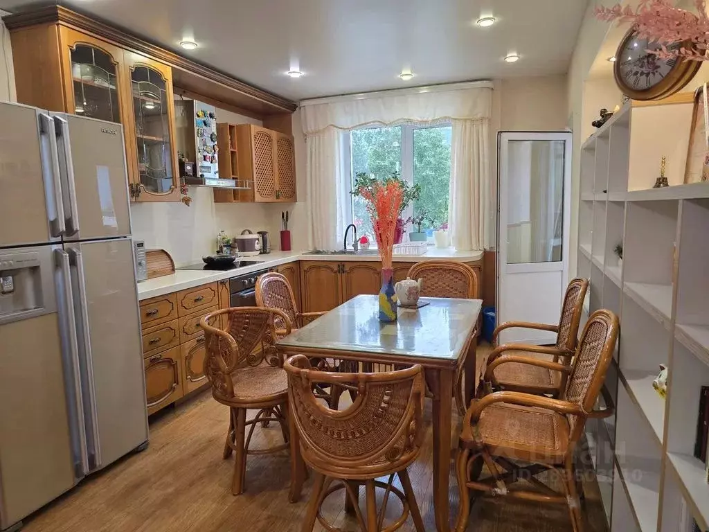 3-к кв. Сахалинская область, Южно-Сахалинск Комсомольская ул., 285 ... - Фото 1