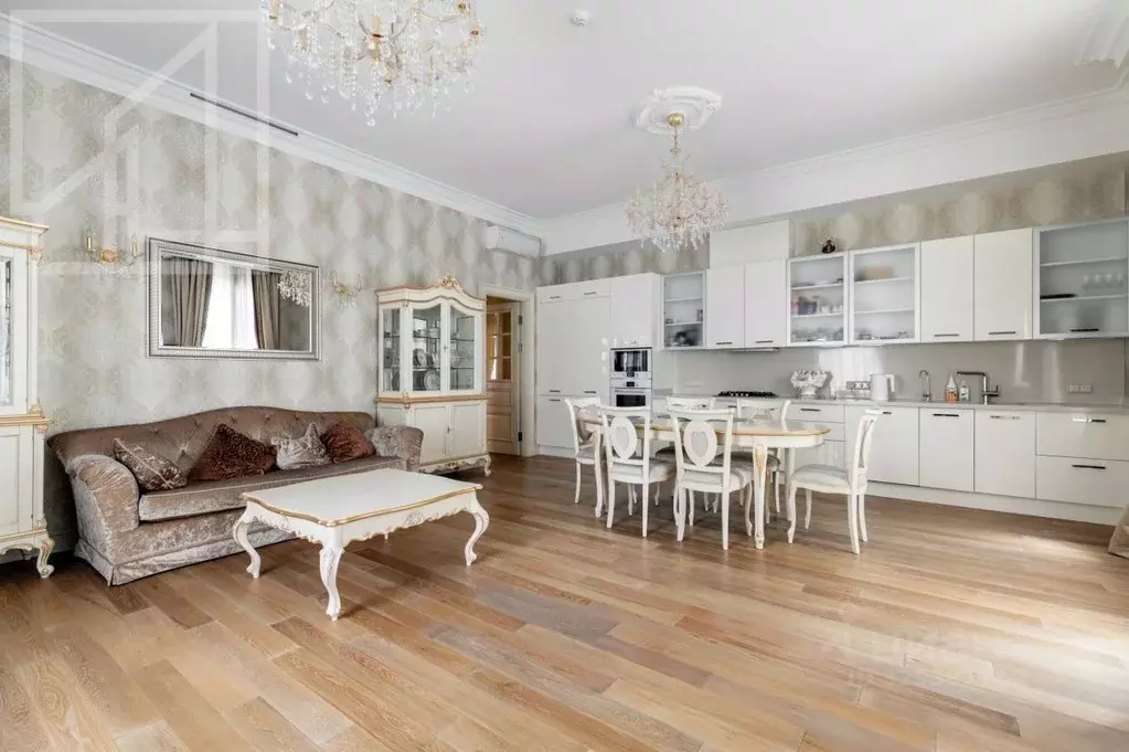 4-к кв. Москва ул. Большая Дмитровка, 7/5С3 (133.0 м) - Фото 2