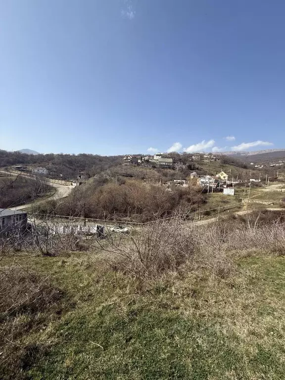 Участок в Крым, Алушта муниципальный округ, с. Изобильное ул. Речная ... - Фото 2