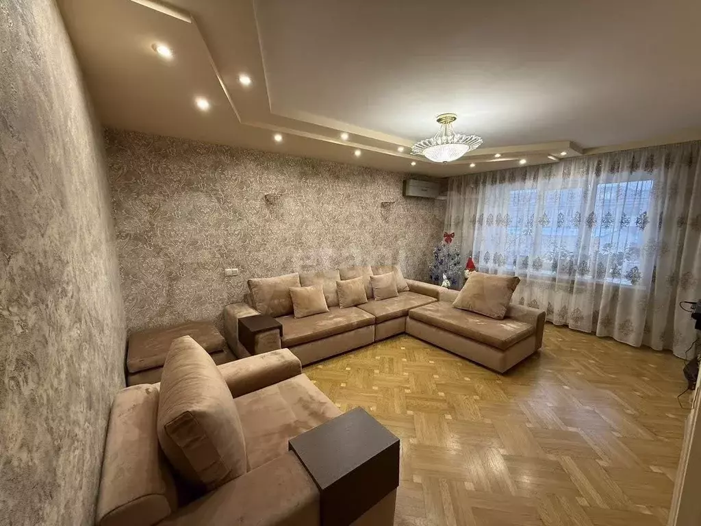 3-к. квартира, 80 м, 2/10 эт. - Фото 1