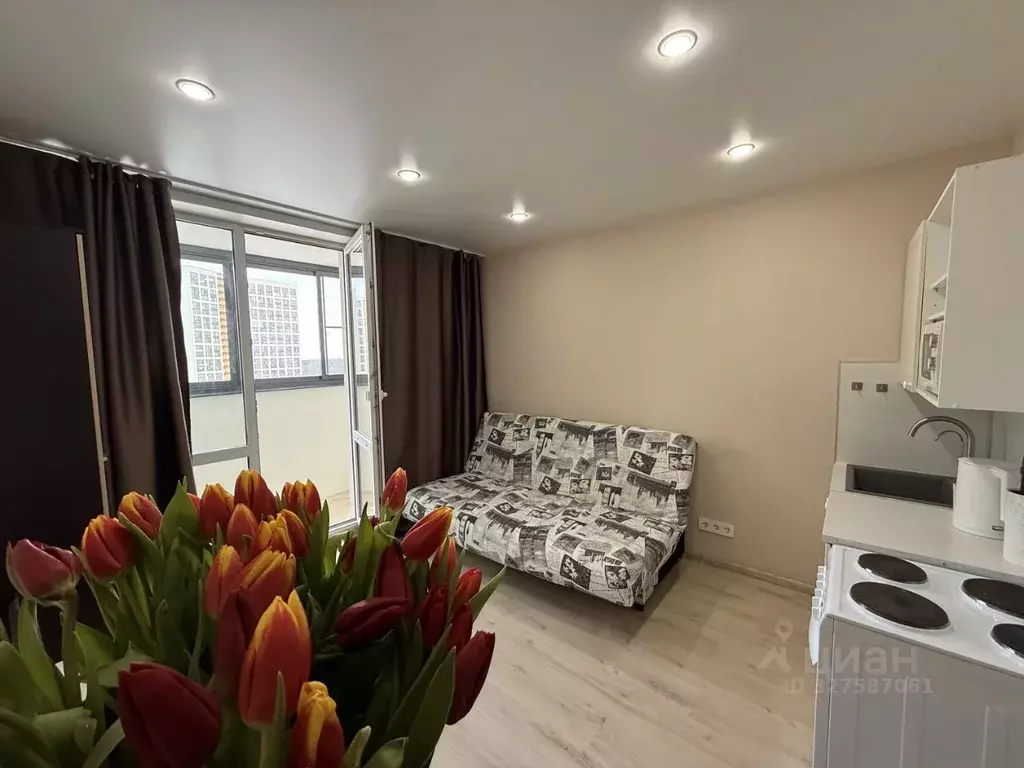 Студия Свердловская область, Екатеринбург Уктус жилрайон, Светлый мкр, ... - Фото 1