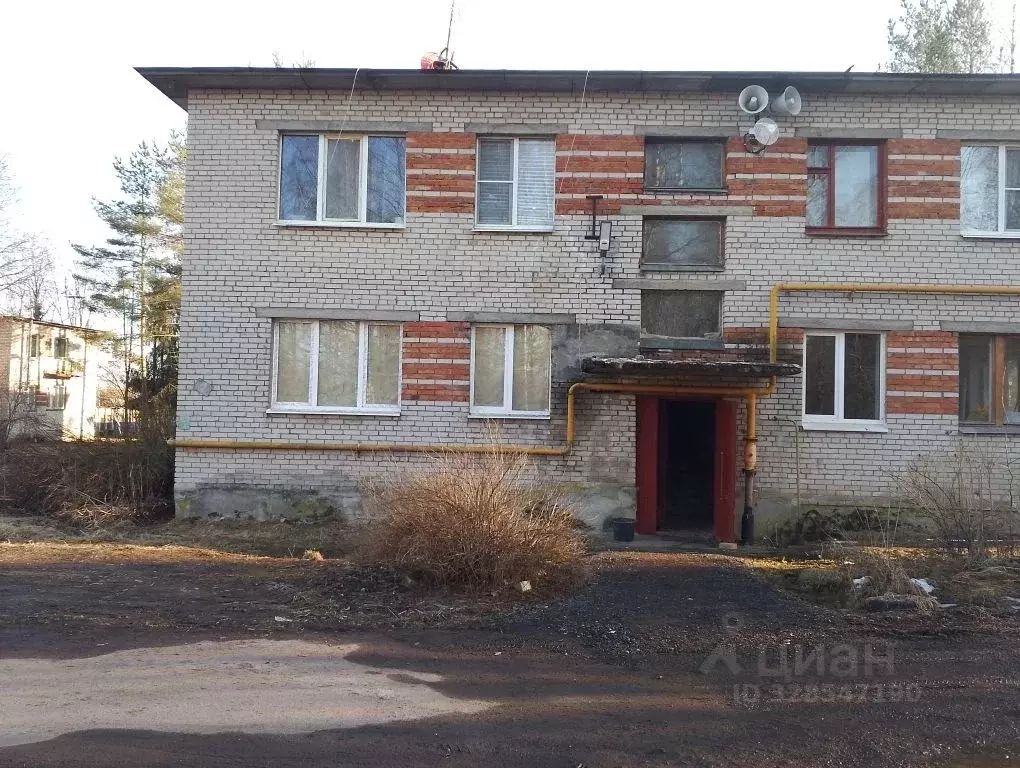 3-к кв. Ленинградская область, Кировский район, Павловское городское ... - Фото 1