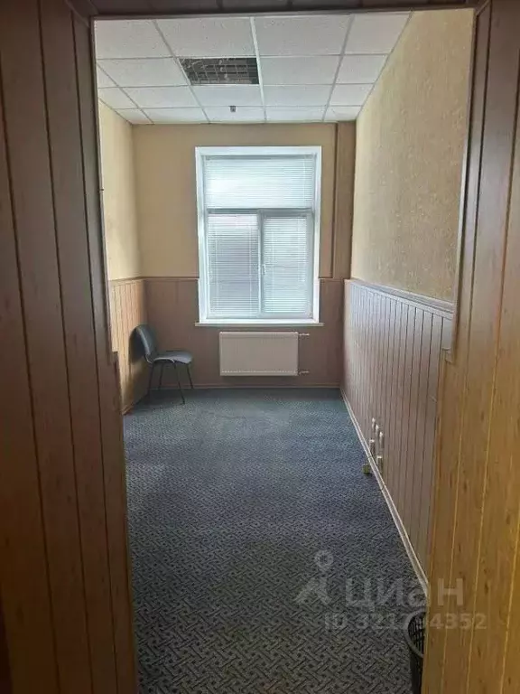 Помещение свободного назначения в Крым, Керчь ул. Кирова, 11 (14 м) - Фото 0
