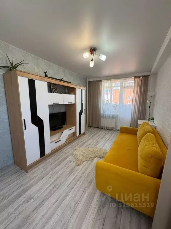 2-к кв. Пермский край, Березники Усольский-2 мкр, ул. Строителей, 12 ... - Фото 1