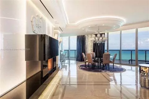 Bal Harbour Center Condo St Regis Bal Harbour, Unit 2600 - Фото 0