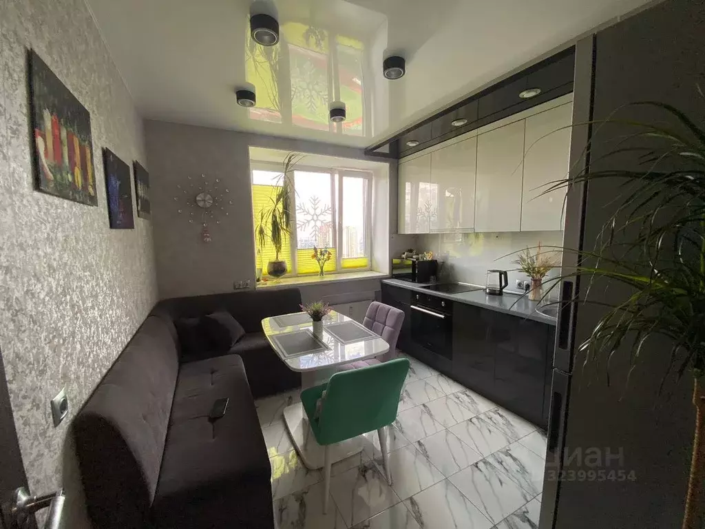 2-к кв. Санкт-Петербург пос. Парголово, ул. Федора Абрамова, 23к1 ... - Фото 0