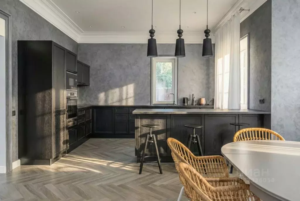 Дом в Санкт-Петербург пос. Репино, ул. Спасо-Преображенская (400 м) - Фото 2