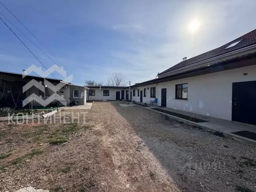 Дом в Крым, Евпатория Исмаил-Бей мкр, ул. Ашика Умера (191 м) - Фото 2