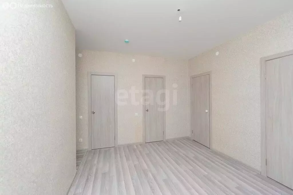 3-комнатная квартира: Пермь, Углеуральская улица, 25 (80 м) - Фото 1