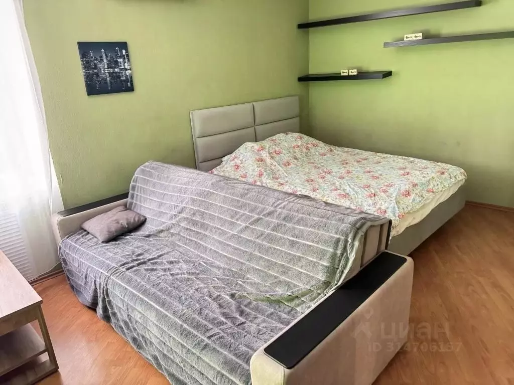 1-к кв. Волгоградская область, Волгоград ул. Аллея Героев, 3 (37.0 м) - Фото 1