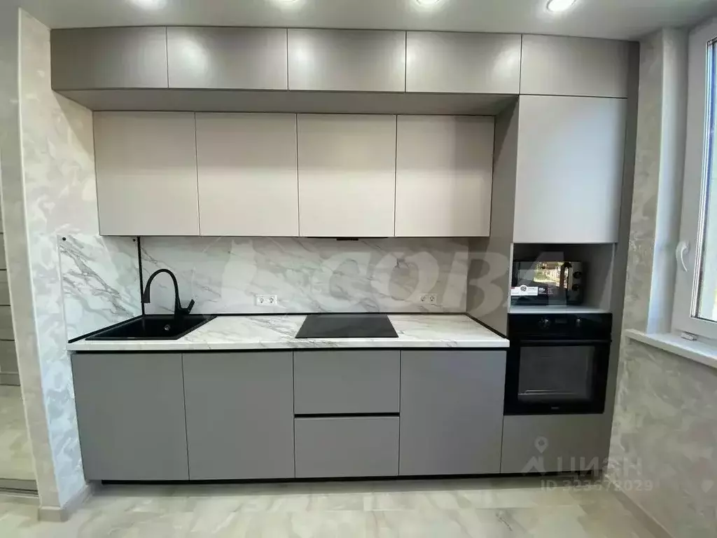 2-к кв. Тюменская область, Тюмень ул. Николая Глебова, 3 (60.0 м) - Фото 1