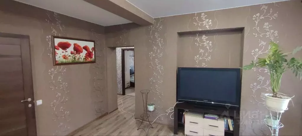 3-к кв. Волгоградская область, Волгоград ул. Германа Титова, 8 (66.1 ... - Фото 2