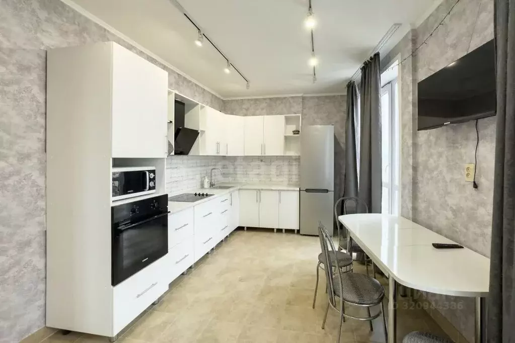 2-к кв. Ульяновская область, Ульяновск ул. Защитников Отечества, 21 ... - Фото 0