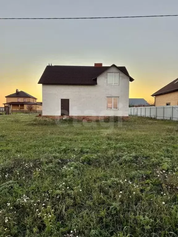 Дом в Белгородская область, Строитель Яковлевский городской округ, ул. ... - Фото 0