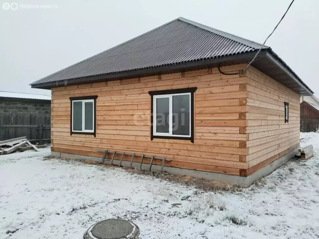 Дом в Усть-Абаканский район, деревня Чапаево, Островная улица (80 м) - Фото 1
