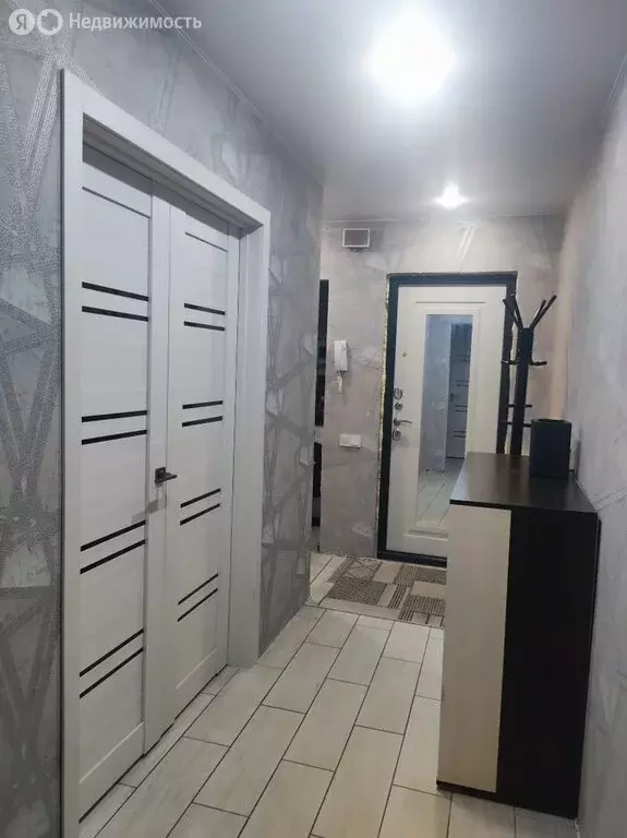 3-комнатная квартира: Тольятти, улица Лизы Чайкиной, 49 (68 м) - Фото 1