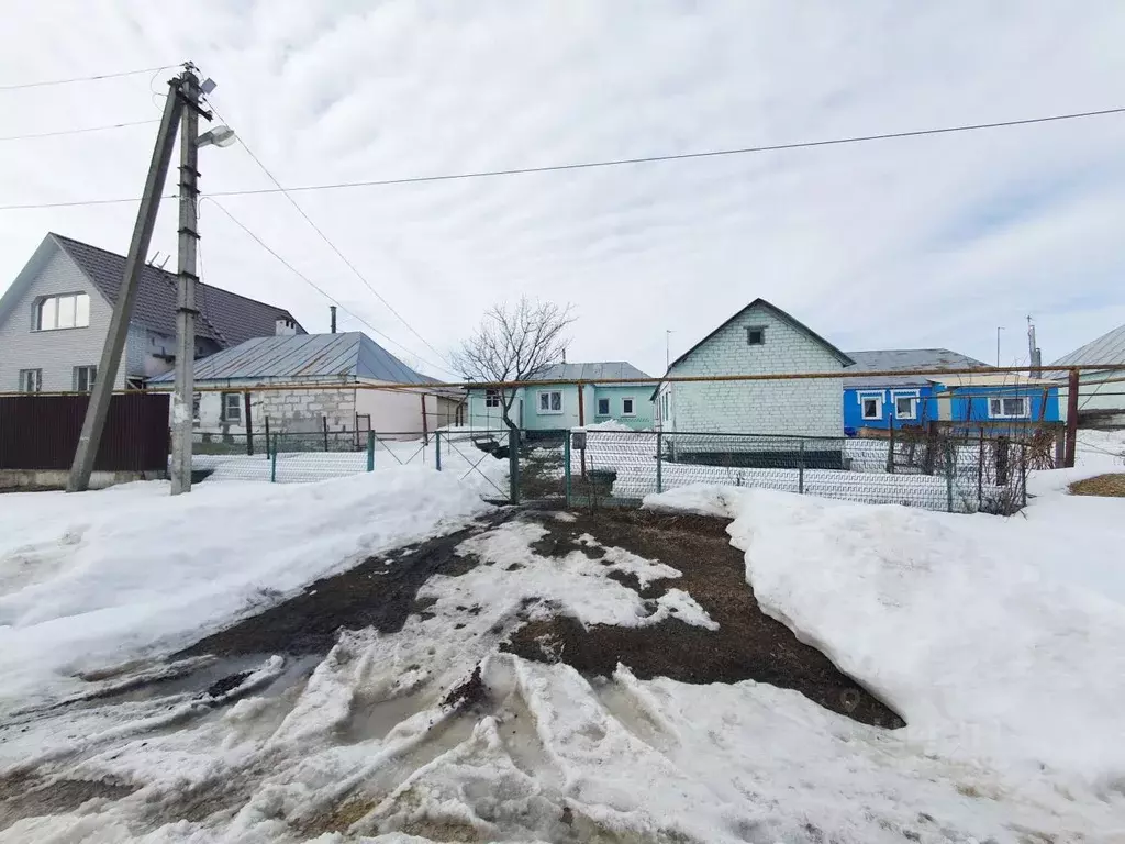 Дом в Липецкая область, Хлевенский район, с. Новое Дубовое Задонская ... - Фото 0