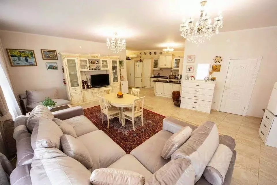 3-к кв. Ростовская область, Таганрог Лермонтовский пер. (138.0 м) - Фото 1