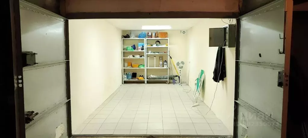 Гараж в Свердловская область, Екатеринбург ул. Вайнера, 53А (17 м) - Фото 0