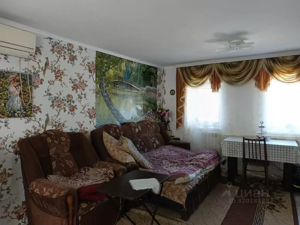 Дом в Ростовская область, Октябрьский район, Каменоломни рп ул. Мира ... - Фото 1