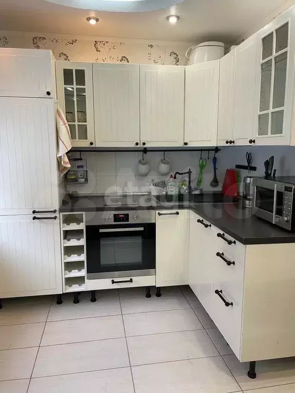 2-к. квартира, 52 м, 1/9 эт. - Фото 0