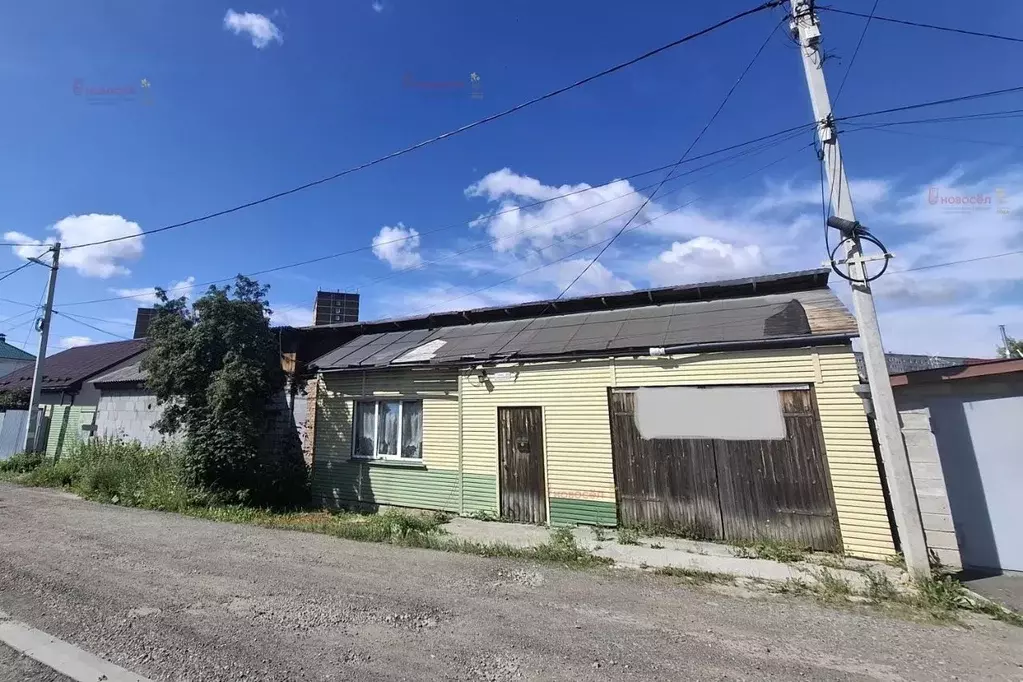 Дом в Свердловская область, Екатеринбург пер. Еловский, 11 (75 м) - Фото 0